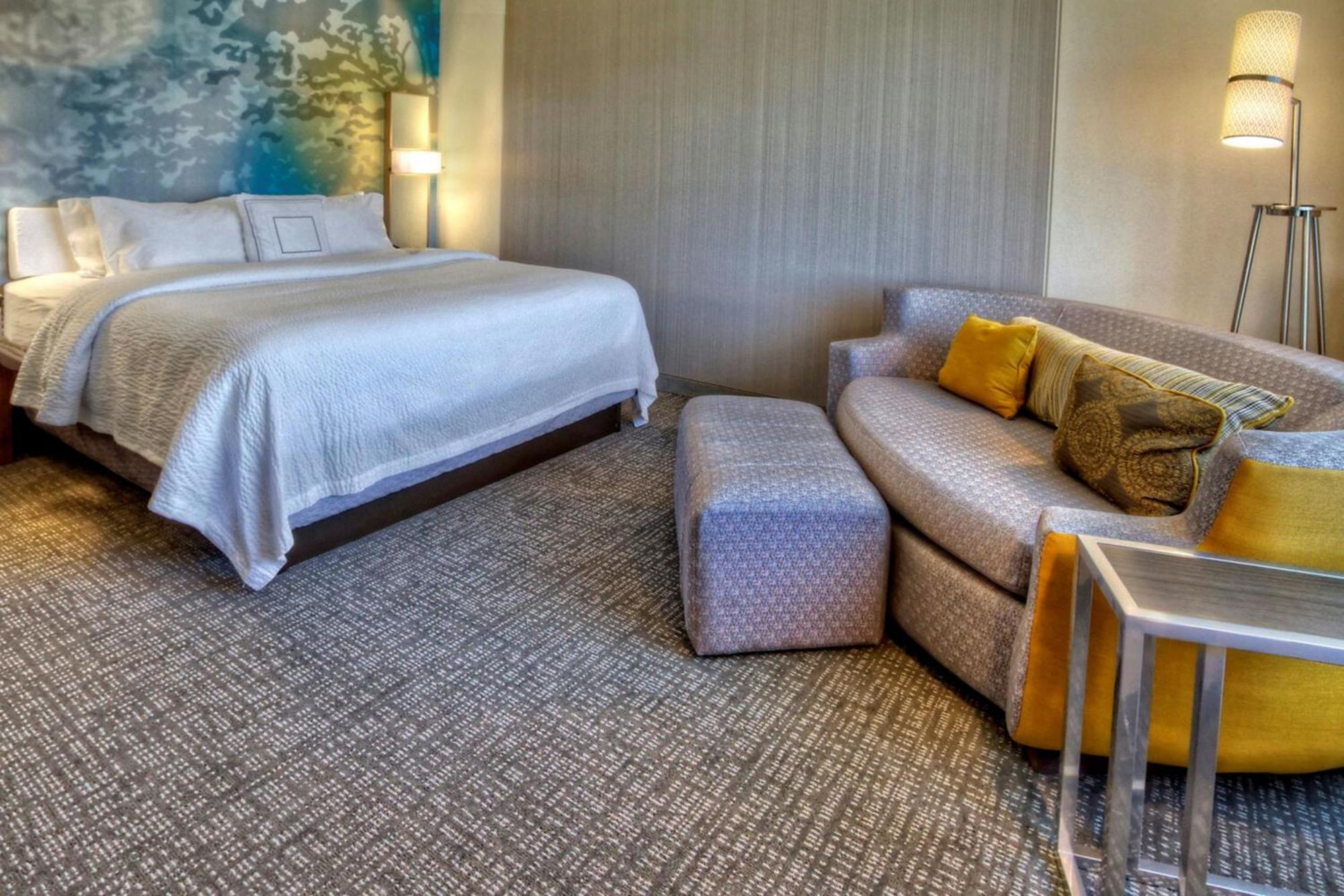 Courtyard By Marriott San Marcos Hotel Exterior photo